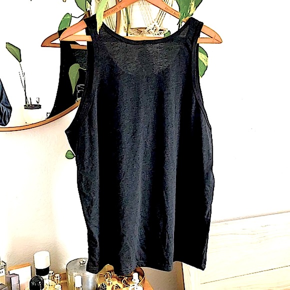 Tank Top - Picture 3 of 4
